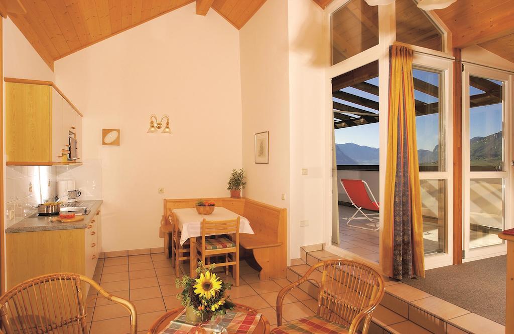 Residence Haus Kaltersee Kaltern Zimmer foto